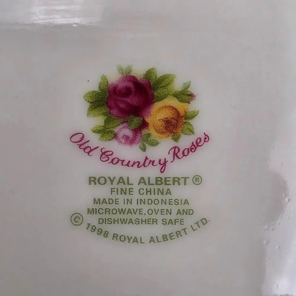 Royal Albert this elegant
